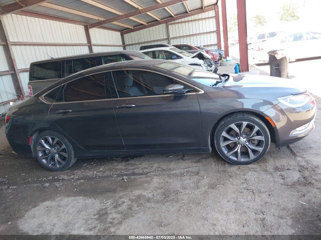 1C3CCCEG8FN678409 Chrysler 2015