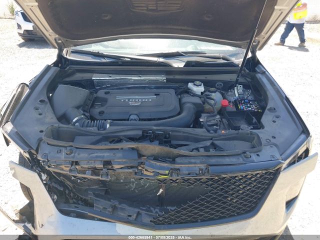 2025 CADILLAC XT4 1GYFZFR45SF114594 Photo 9