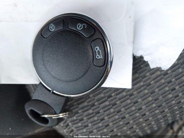 2008 MINI COOPER WMWMF33538TU66036 Photo 10