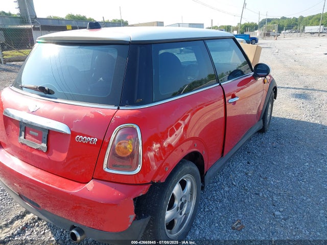 2008 MINI COOPER WMWMF33538TU66036 Photo 3