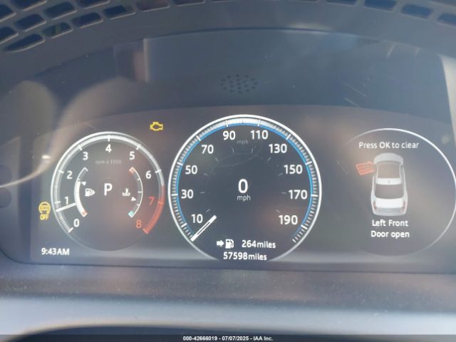 2017 JAGUAR XJ SAJWA2G71H8W08615 Photo 6