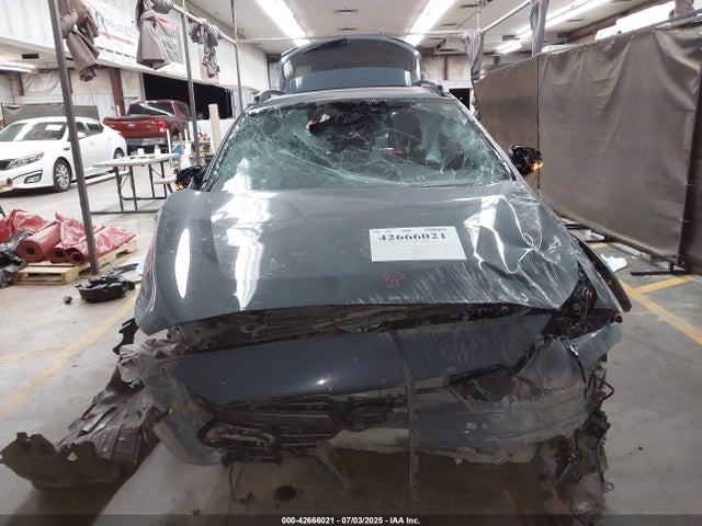 JF2GUADC2R8202559 Subaru na