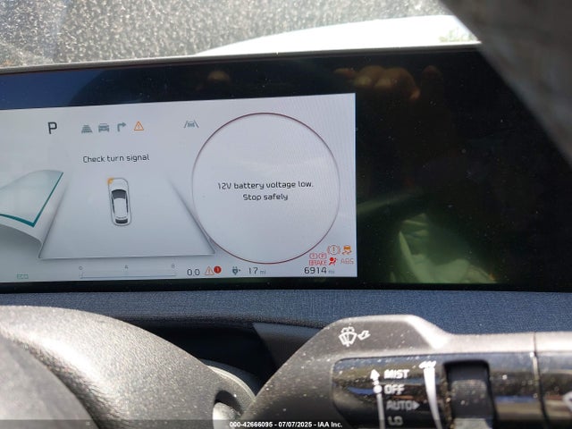 KNDC3DLCXR5616418 KIA EV6