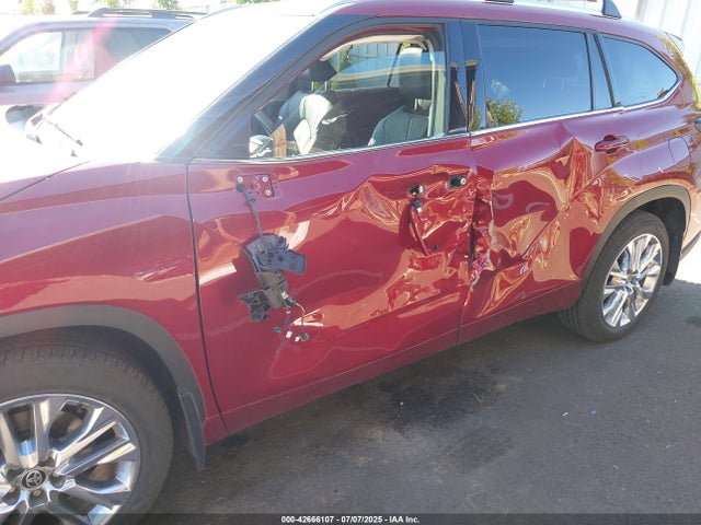5TDFZRBH9NS206705 Toyota 2gr-fks