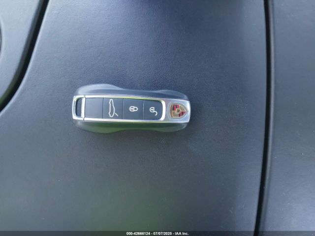 2017 PORSCHE PANAMERA WP0AF2A77HL151521 Photo 10