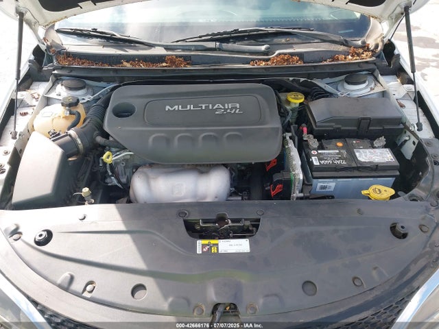 Chrysler 2016 2016 1C3CCCAB5GN134879 Image 10