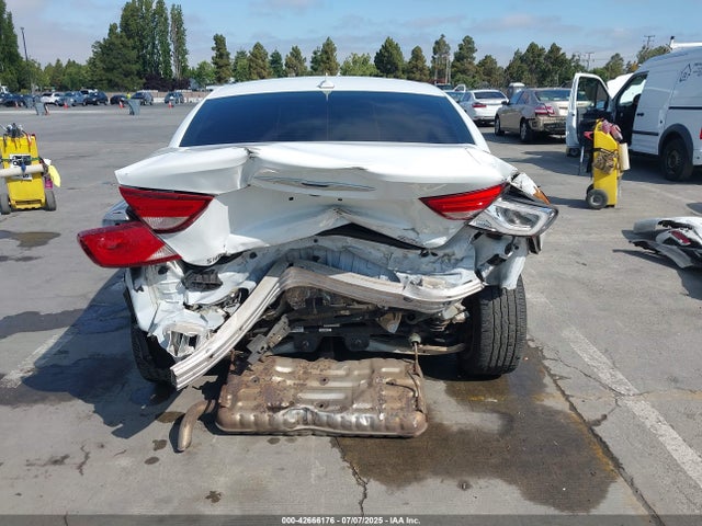 Chrysler 2016 2016 1C3CCCAB5GN134879 Image 17