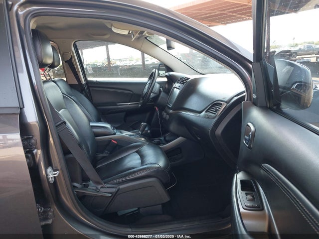 42666277 :رقم المزاد ، 3C4PDDGG8HT564975 vin ، 2017 Dodge Journey Crossroad Plus Awd مزاد بيع