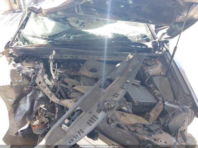 4T1B11HK4JU014085 Toyota CAMRY SE