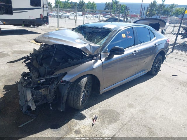4T1B11HK4JU014085 Toyota CAMRY SE