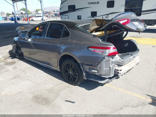 4T1B11HK4JU014085 Toyota CAMRY SE