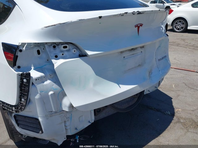 7SAYGDEF6NF381643 Tesla 2022