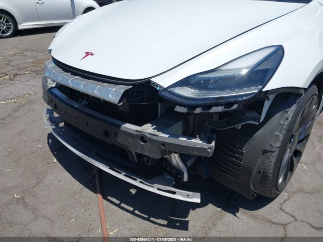 2022 TESLA MODEL Y 7SAYGDEF6NF381643 Photo 5