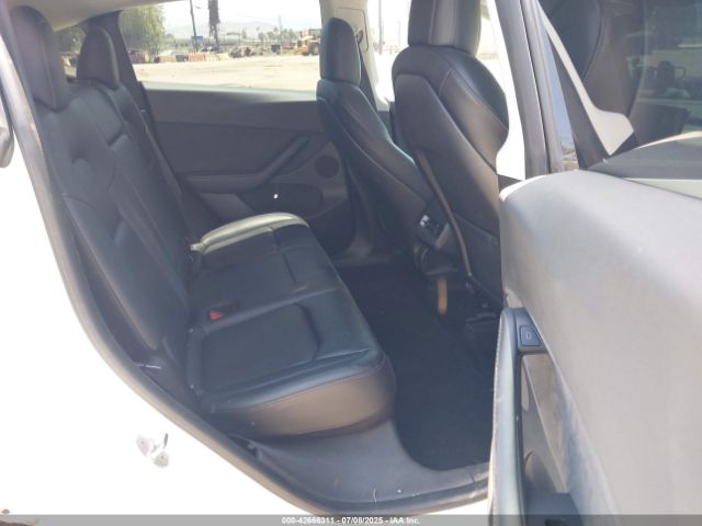 2022 TESLA MODEL Y 7SAYGDEF6NF381643 Photo 7