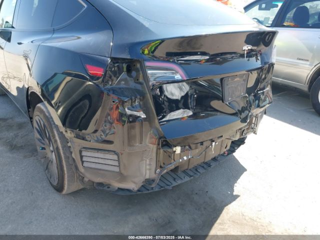 2023 TESLA MODEL Y 7SAYGDEE3PF886906 Photo 5