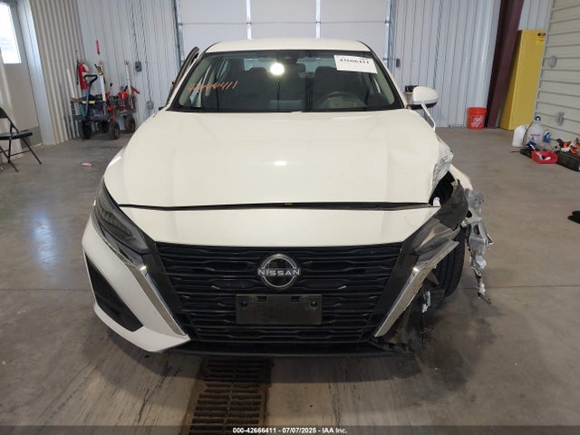 1N4BL4DV0PN383938 Nissan 2023