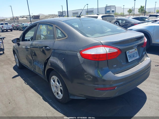 3FADP4BJ7FM203621 Ford 2015