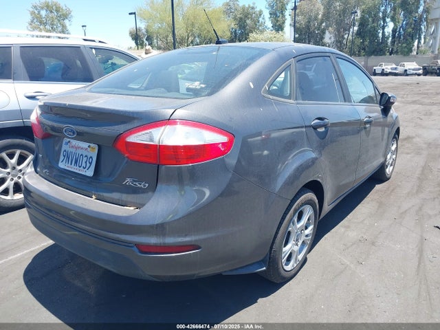 3FADP4BJ7FM203621 Ford 2015
