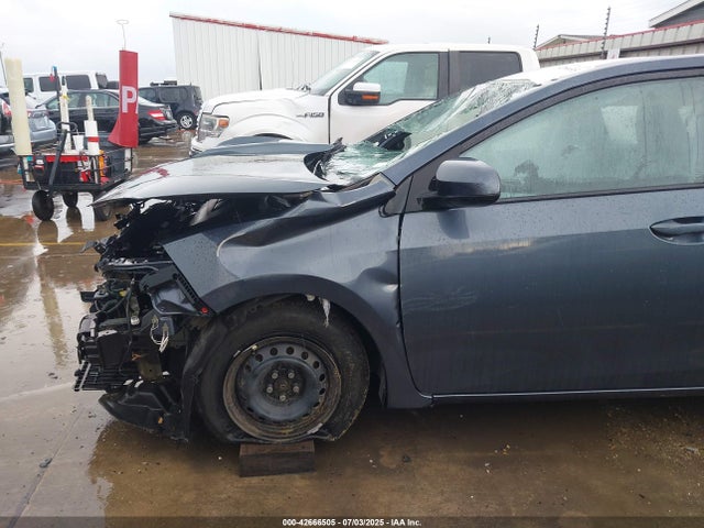 5YFBURHE5HP593860 Toyota 2zr-fe
