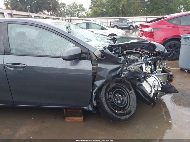 5YFBURHE5HP593860 Toyota 2zr-fe