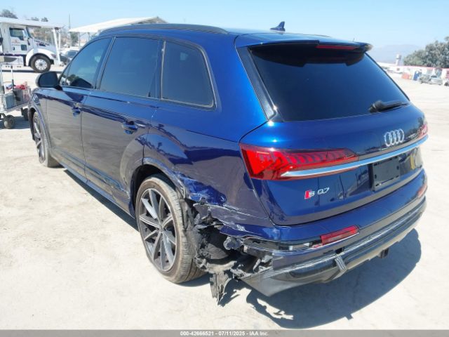 2021 AUDI SQ7 WA1VWBF76MD010397 Photo 2