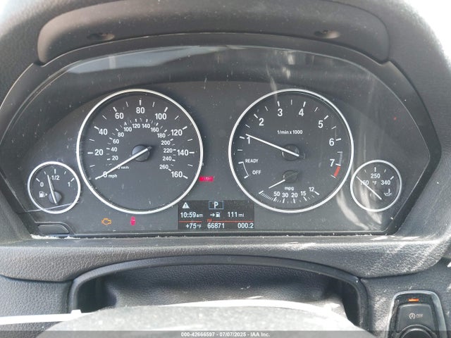 BMW 320i 2016 WBA8E1G50GNU10223 Image 7