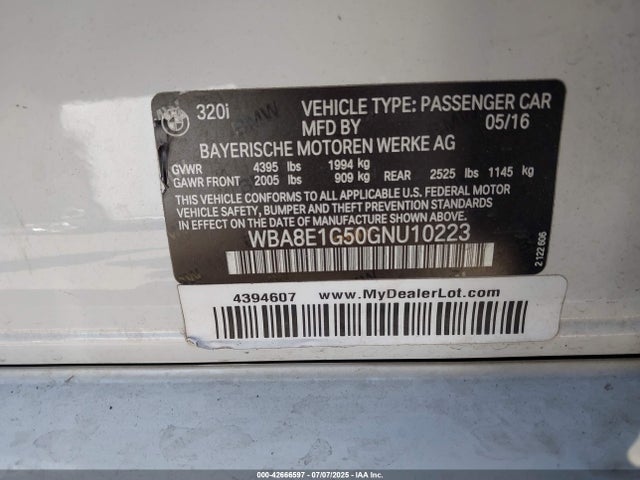 BMW 320i 2016 WBA8E1G50GNU10223 Image 9