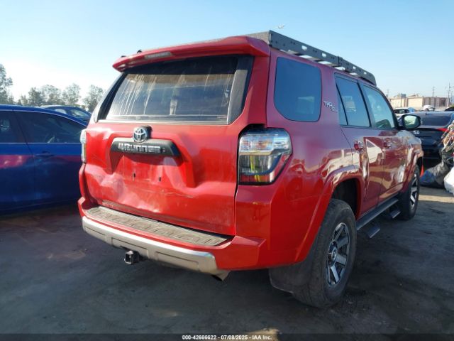 2021 TOYOTA 4RUNNER JTERU5JR8M5879628 Photo 3