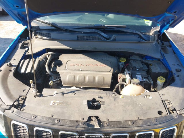 3C4NJCAB8JT182670 Jeep 2018