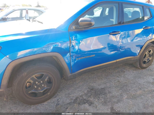 3C4NJCAB8JT182670 Jeep 2018