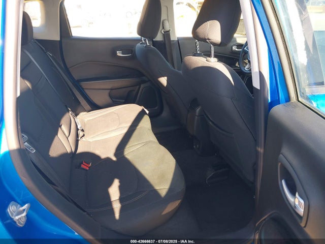 3C4NJCAB8JT182670 Jeep 2018