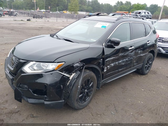 Nissan Rogue 2018 5N1AT2MV3JC752946 Image 2