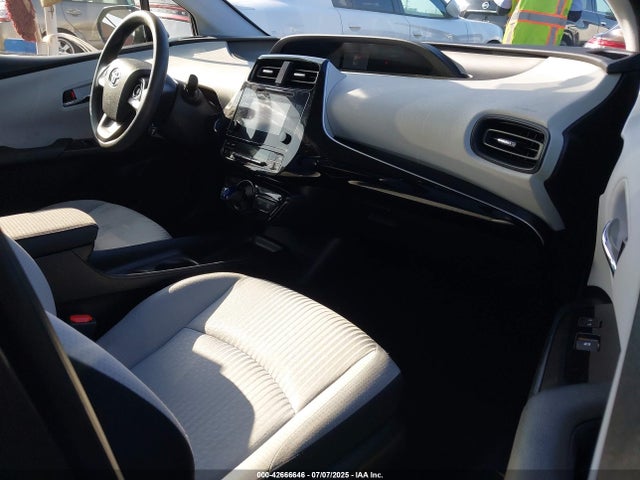 JTDKBRFU9G3018152 Toyota 2zr-fxe,1nm