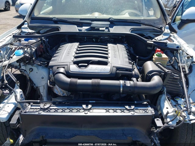 Porsche 2016 2016 WP1AA2A21GKA13141 Image 10