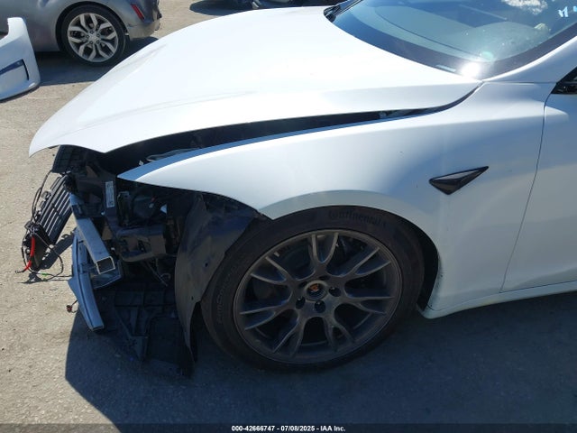 5YJSA1E59RF539344 Tesla 2024