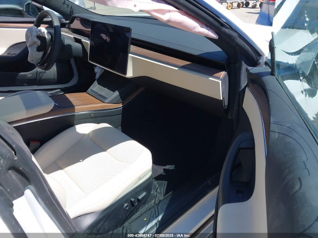 5YJSA1E59RF539344 Tesla 2024