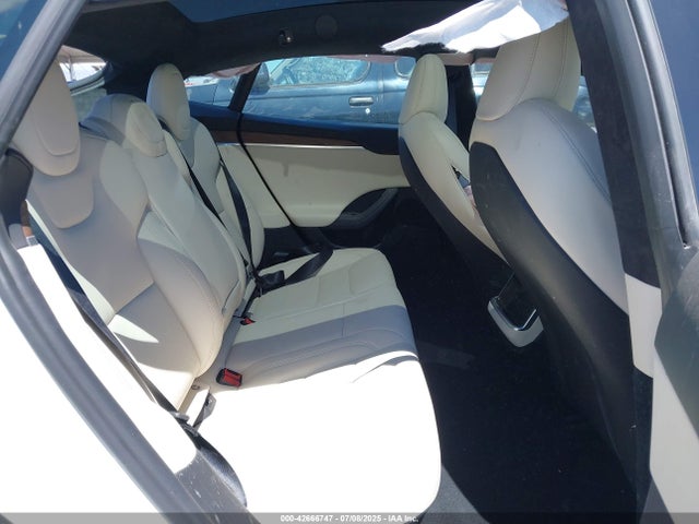 5YJSA1E59RF539344 Tesla 2024