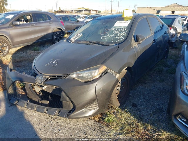 2T1BURHE1KC236585 Toyota COROLLA LE