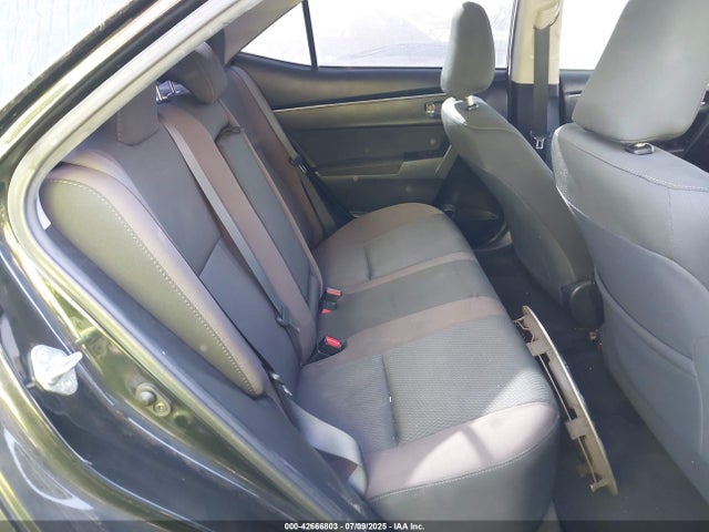 2T1BURHE1KC236585 Toyota COROLLA LE