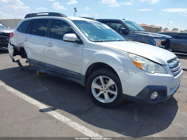 Subaru 2.5na u5 2014 4S4BRBCC2E3211525 zdjęcie główne