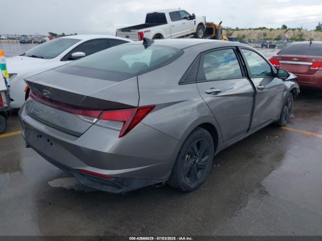 2021 HYUNDAI ELANTRA KMHLM4AG9MU065959 Photo 3