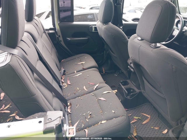 1C4HJXDG8MW519073 Jeep 2021