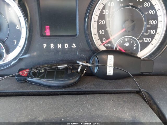 2017 RAM 1500 1C6RR7FG2HS673969 Photo 10