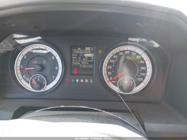 2017 RAM 1500 1C6RR7FG2HS673969 Photo 6