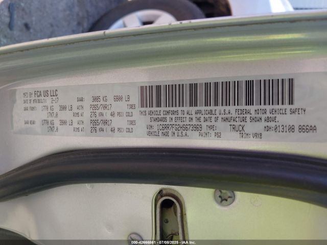 2017 RAM 1500 1C6RR7FG2HS673969 Photo 8