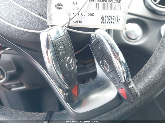 Mercedes-Benz m270 2019 WDCTG4EB4KU013611 Image 11