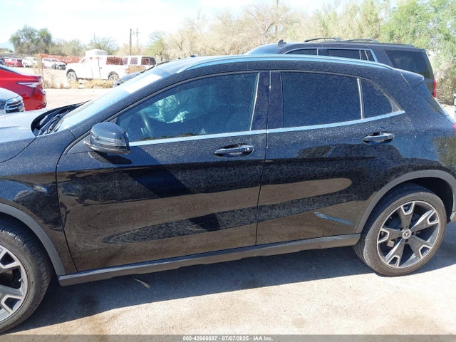 Mercedes-Benz m270 2019 WDCTG4EB4KU013611 Image 14