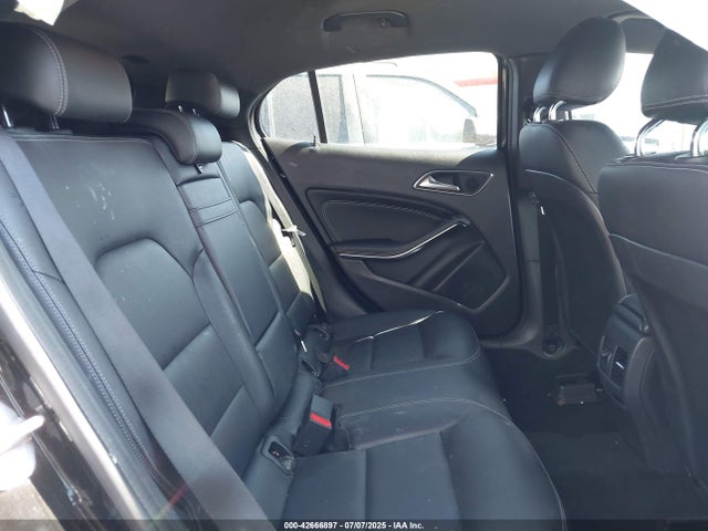 Mercedes-Benz m270 2019 WDCTG4EB4KU013611 Image 8