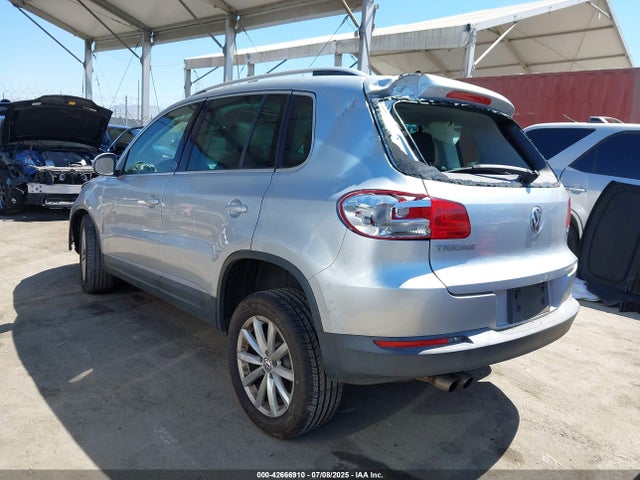 WVGRV7AX6HK008936 Volkswagen 2.0 tsi