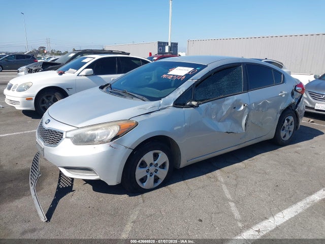 KNAFK4A6XG5516049 KIA FORTE LX